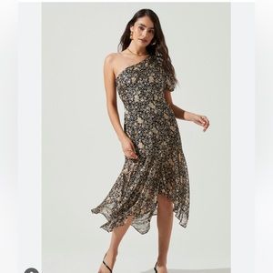 Astr One Shoulder Black and Cream Dress